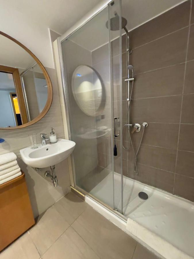 نابولي Nova Rooms المظهر الخارجي الصورة
