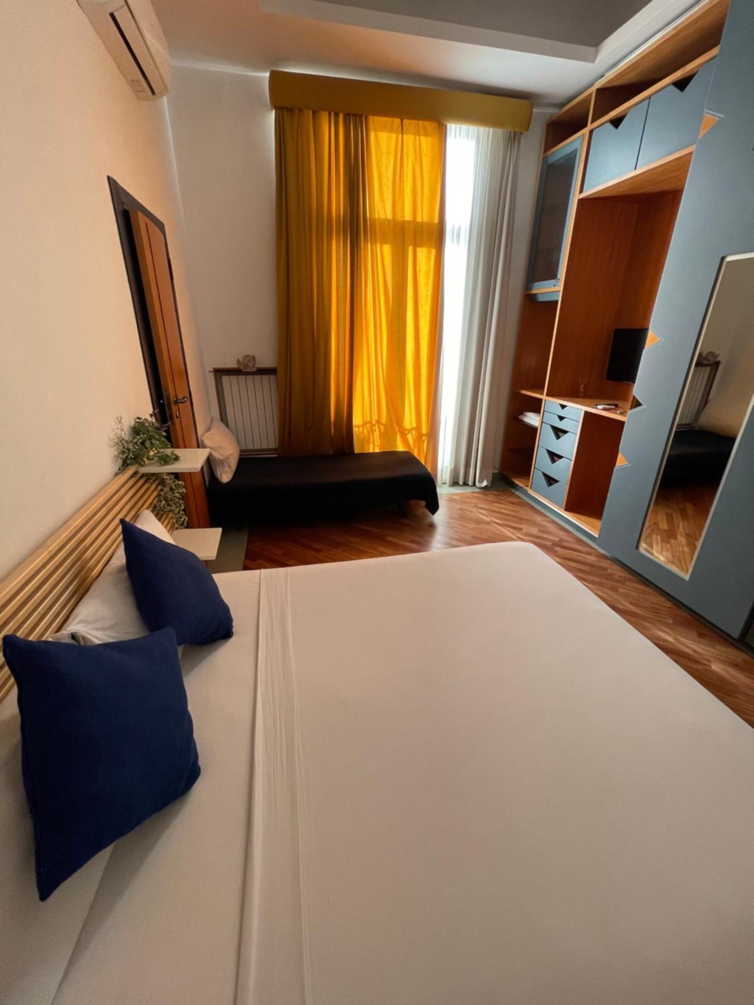 نابولي Nova Rooms المظهر الخارجي الصورة